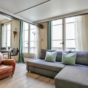 Appartement Mezzanine Quartier Luxembourg Free Netflix, Paris