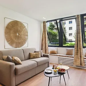 Appartement 314 Monnier - Superb In, Paris